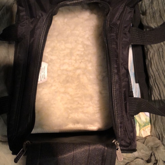 Sherpa Small Dog Carrier EUC - Picture 5 of 9